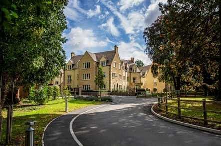 cotswolds retirement village|Stratton Court Village .